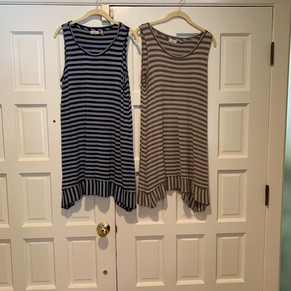 LOGO by Lori Goldstein Tops - 2 LOGO tunics LOGO by Lori Goldstein Tops - 2 LOGO tunics
